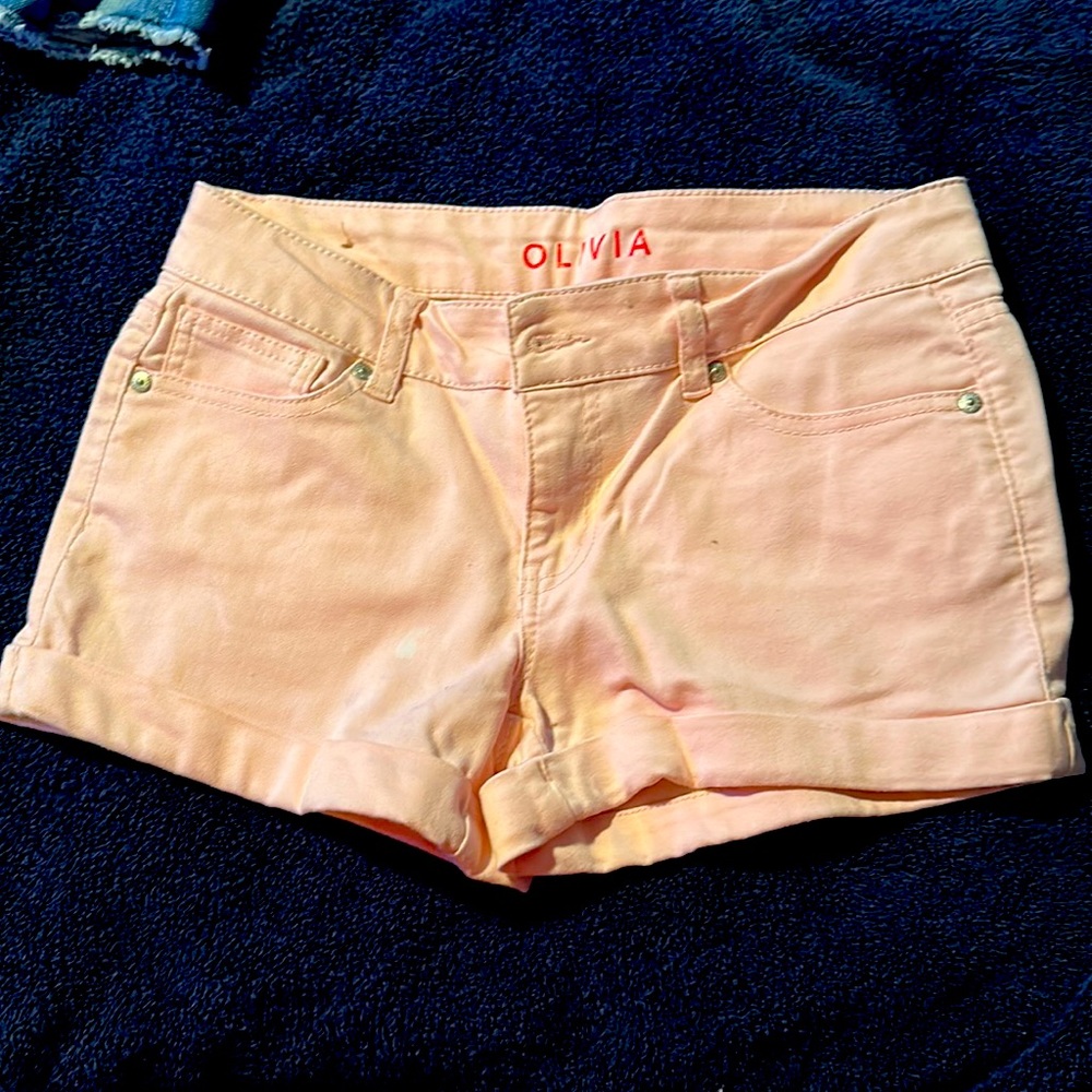 OLIVIA shorts - pink. Adorable